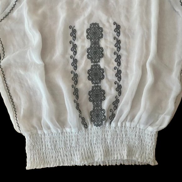 Forever 21 Black/White Top - Size: Large - Picture 3 of 4